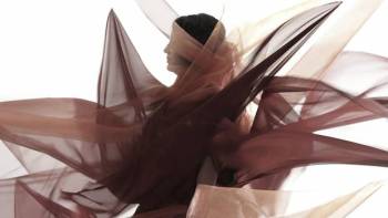 Review: Against The Grain’s Ayre is a vital reminder that unity is possible | The Globe and Mail