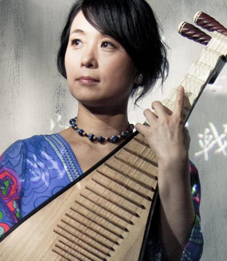 Wu Mann in the Aga Khan Music initiative London concert titled “Old and New Music from the Ends of the Silk Route” (image credit: Evening Standard)