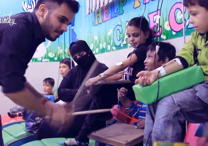 Pakistani Ismaili Youth: Sonal Dhanani's Team Parindey perform art/music/play therapy for Thalassemia patients