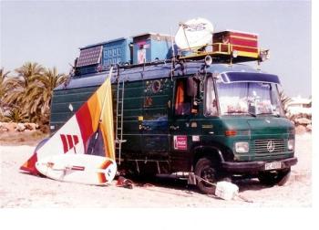 Ginan: Dur desh thee aayo vannjaaro - You have come from a distant country, o travelling trader