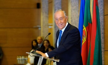 His Excellency Marcelo Rebelo de Sousa, President of the Portuguese Republic, thanks the Ismaili community for their contributions to the nation. (Image credit: Luis Filipe Catarino / Ismaili Council for Portugal via The Ismaili)