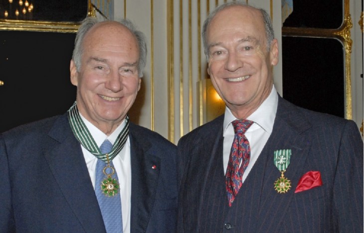 2010-11-09: The Government of France conferred honours on His Highness Prince Karim Aga Khan (l) and Prince Amyn (r) for their contributions to culture, both personally and through the activities of the Aga Khan Development Network at the Ministry of Culture in Paris,. (Image credit: FARIDA BRÉCHEMIER GUERDJOU / MCC)