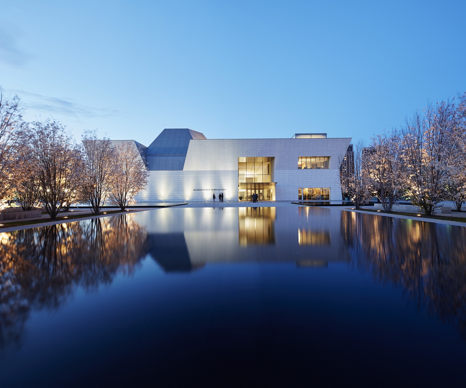 Aga Khan in Toronto showcases Canadian and Islamic Art