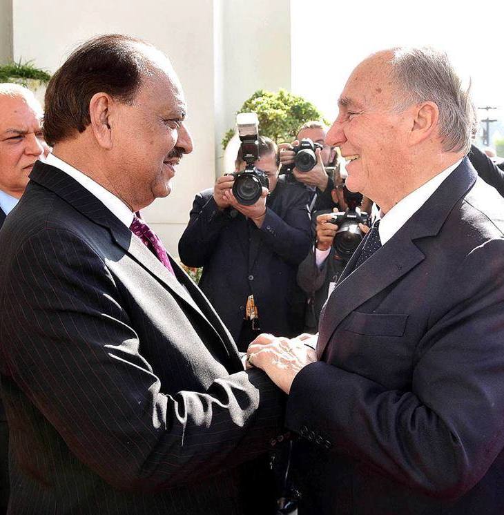 President of Pakistan holds meeting with His Highness Prince Karim Aga Khan