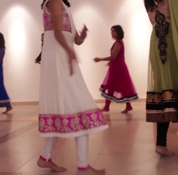 Sakhyan Raas Rachai by Shaheena Karim - One Jamat Garba - Dance Tutorial - Portugal