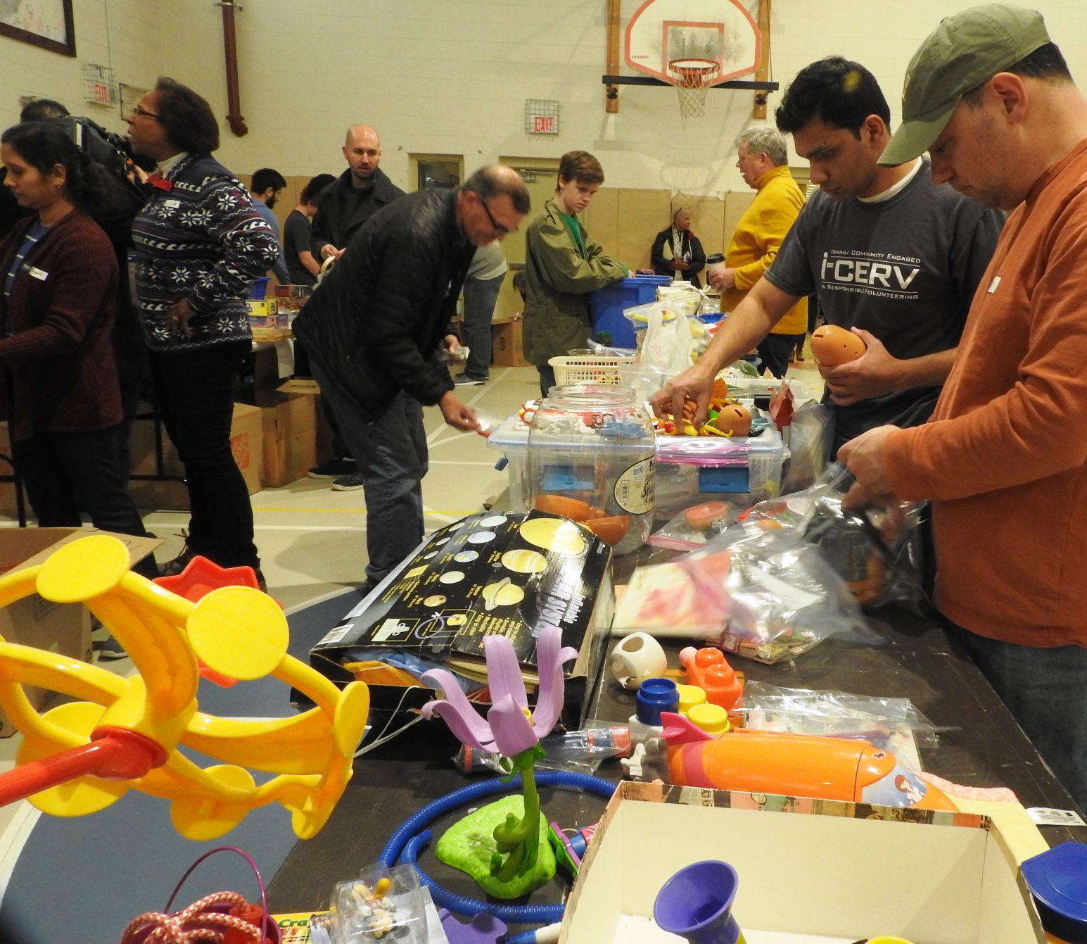 Ismaili Muslim Volunteers in USA Celebrate Martin Luther King with day of community service