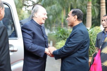 His Highness Prince Karim Aga Khan meets Gujarat Chief Minister Vijay Rupani‏