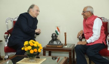 Aga Khan arrives in Ahmedabad, Gujarat on second stop of his 10-day official visit to India | Aga Khan Development Network
