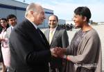 Mayor Keisha Lance Bottoms bids farewell to His Highness the Aga Khan as he departs Atlanta