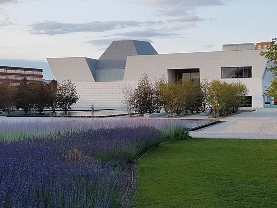 Salim Nensi’s Aga Khan Museum and Park photograph | Toronto.com
