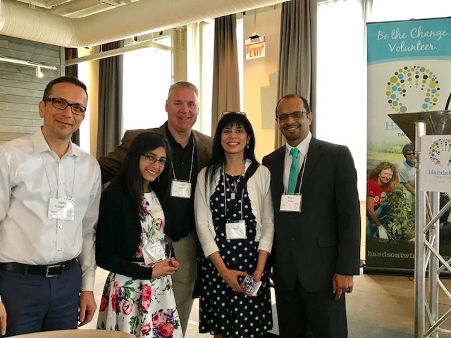 Sanya Pirani receives 2018 Be The Change Award for Outstanding Volunteerism!