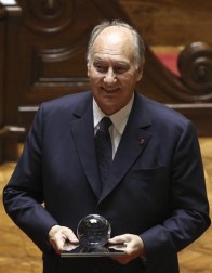 Prince Aga Khan celebrates his birthday in Portugal and brings with him 45,000 faithful