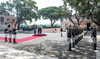Portuguese Heads of State and Government offer His Highness the Aga Khan a State Welcome