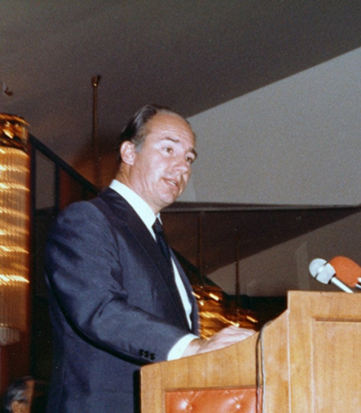 His Highness the Aga Khan delivering a speech at the opening session of the conference "The role of hospitals in primary health care". AKDN
