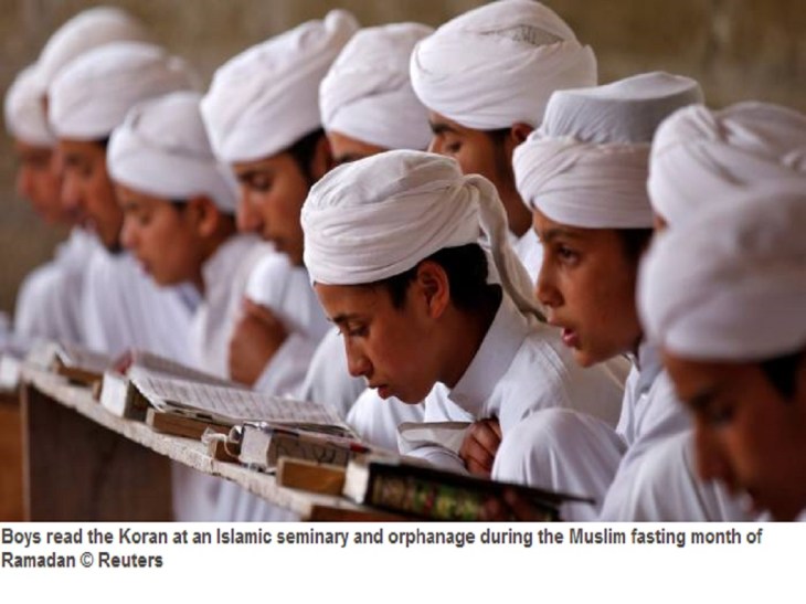BoysReadthe Koran