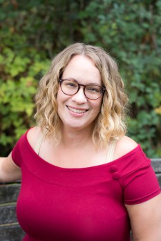 Joyelle_headshot_vertical