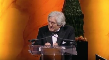 Washington DC, USA. January 26, 2005: James Wolfensohn, World Bank President introducing His Highness Prince Karim Aga Khan IV at the National Building Museum's on the occasion of His Highness' conferment of the prestigious Vincent Scully Prize. Image credit: Barakah