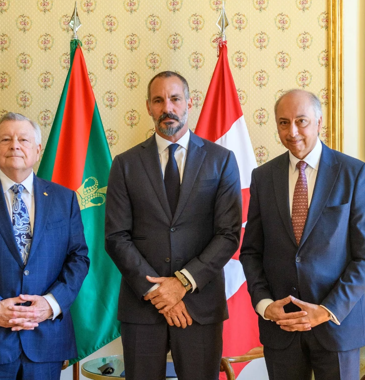 Diwan of the Ismaili Imamat, Lisbon, Portugal. April 21, 2024: (L to R) His Excellency, the Honourable Ralph Goodale; Prince Rahim; Mahmoud Eboo. Earlier, on behalf of His Highness Prince Karim Aga Khan IV, Prince Rahim received Mr Goodale’s credentials as the Representative of Canada to the Ismaili Imamat. This was the first formal presentation of diplomatic credentials to take place at the Diwan of the Ismaili Imamat in Lisbon. Mr Goodale is the third appointee by Canada since the signing in 2014 of a Protocol of Understanding between the Government of Canada and the Ismaili Imamat. The Protocol enables reciprocal appointments of diplomatic representatives. Mr. Goodale succeeds Marc-André Blanchard, Canada’s then Ambassador to the United Nations in New York, and Gordon Campbell, Canada’s then High Commissioner in the United Kingdom. Mahmoud Eboo, is the Representative of the Delegation of the Ismaili Imamat to Canada. Image credit: AKDN / Fernando Costa